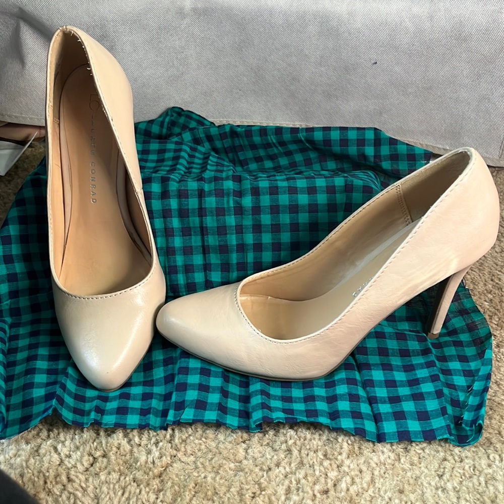 Lauren Conrad nude heels